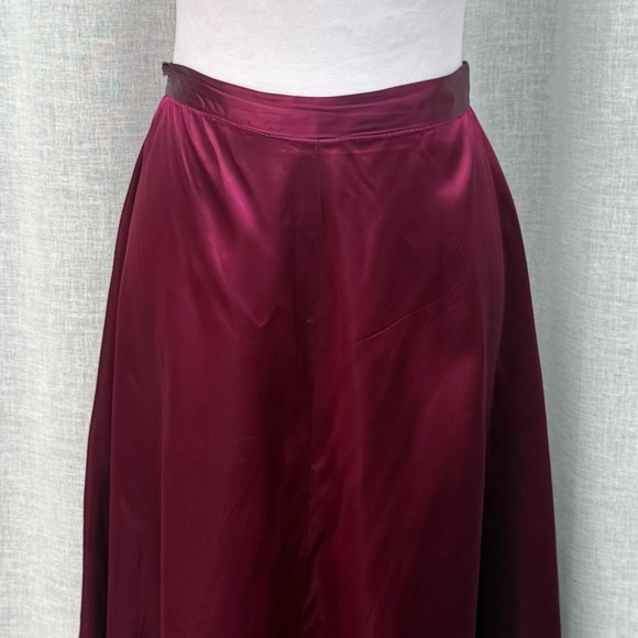 Vintage burgundy maxi satin circle skirt - Picture 4 of 11